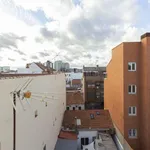 Rent a room of 83 m² in madrid