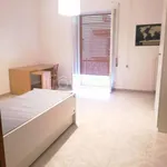 Rent 5 bedroom apartment of 160 m² in Bari