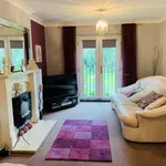 Rent 4 bedroom flat in Stoke-on-Trent