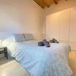 Alquilo 2 dormitorio apartamento de 861 m² en Valencia