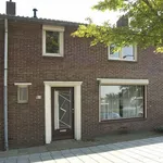 Huur 6 slaapkamer huis van 74 m² in Kerkakkers