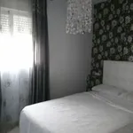 Alquilo 3 dormitorio apartamento de 70 m² en Sevilla