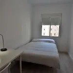 Rent 3 bedroom apartment in Valencia