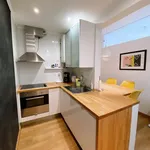 Rent 2 bedroom apartment of 90 m² in Lisbon