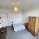 Rent 4 bedroom flat in Dundee