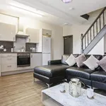 Rent 4 bedroom flat in Leeds