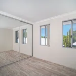 Rent 3 bedroom apartment in Cloverdale