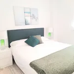 Rent 4 bedroom apartment of 150 m² in Málaga