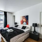 Appartement de 1615 m² avec 3 chambre(s) en location à Paris