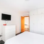 Rent 3 bedroom apartment in barcelona