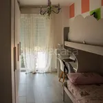 Rent 4 bedroom apartment of 95 m² in Milano