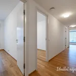 Pronajměte si 4 ložnic/e byt o rozloze 119 m² v Prague