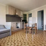 Appartement de 28 m² avec 1 chambre(s) en location à Aigues-Vives