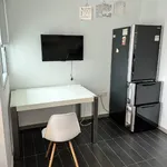 Rent 1 bedroom apartment of 58 m² in Singapore