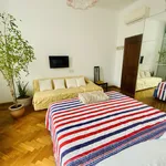 Rent 4 bedroom apartment in Milan