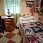 Rent 3 bedroom apartment in Seville