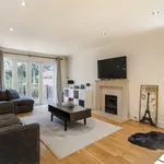 Rent 5 bedroom house in Elmbridge