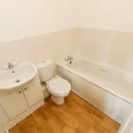 Rent 3 bedroom house in Wakefield