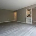 Appartement de 850 m² avec 1 chambre(s) en location à Edmonton