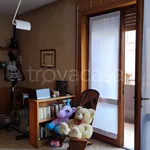 Rent 3 bedroom apartment of 85 m² in Colico