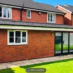 Rent 4 bedroom house in North West England