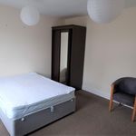 Rent 3 bedroom flat in Aberdeen