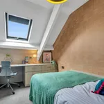 Rent 7 bedroom apartment in Leeds