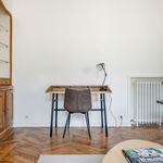 Appartement de 976 m² avec 2 chambre(s) en location à Paris