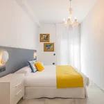 Rent 1 bedroom apartment of 470 m² in Málaga