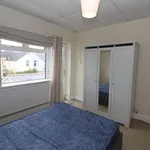 Rent 2 bedroom flat in Cardiff