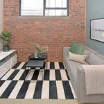 Rent 1 bedroom apartment in Johannesburg