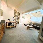 Rent 2 bedroom apartment of 950 m² in Paris