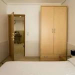 Rent a room of 75 m² in valencia