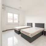 Rent 2 bedroom apartment of 60 m² in Milano