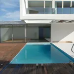 Rent 4 bedroom apartment of 227 m² in Oeiras