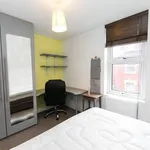 Rent 4 bedroom house in Leeds