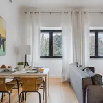 Rent 2 bedroom apartment of 100 m² in Lisbon