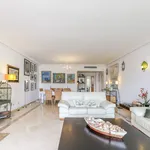 Alquilo 3 dormitorio apartamento de 212 m² en Marbella