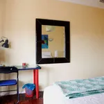 Rent a room in lisbon