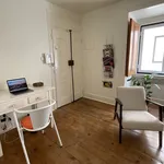 Rent 2 bedroom apartment of 50 m² in Lisbon