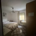 Alquilo 4 dormitorio apartamento de 89 m² en Seville