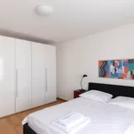 Miete 2 Schlafzimmer wohnung von 85 m² in Zurich