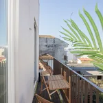 Rent 2 bedroom apartment of 74 m² in Porto