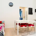 Rent 3 bedroom apartment in Milan