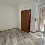 Affitto 3 camera appartamento di 104 m² in Roma