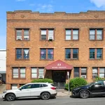 Rent 2 bedroom apartment in Jersey City