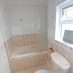 Rent 2 bedroom flat in Cardiff