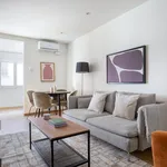 Rent 3 bedroom apartment of 90 m² in Barcelona