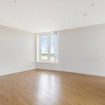 Rent 2 bedroom flat in South East England