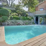 Rent 5 bedroom house of 300 m² in Rome